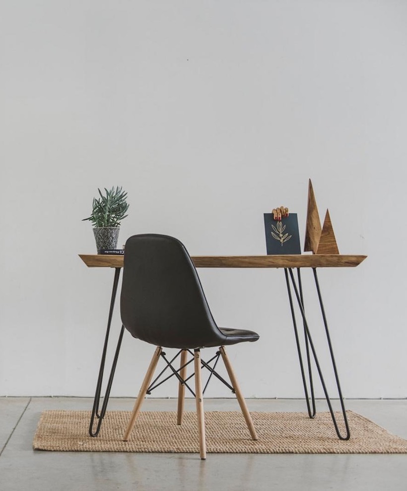 Дизайнерские столы в офис